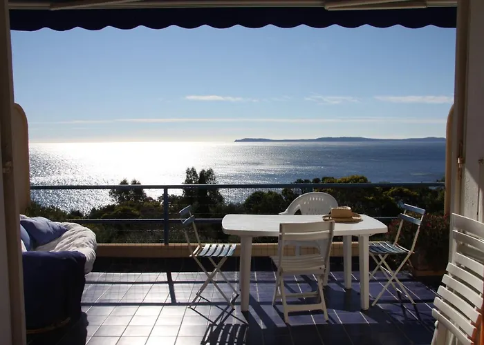 Du Canadel Le Rayol-Canadel-sur-Mer