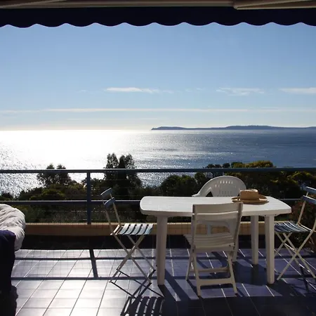 Du Canadel Rayol-Canadel-sur-Mer